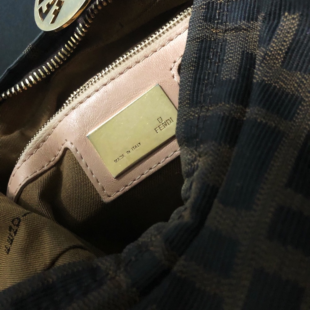 Fendi bag - Picture 3 of 4